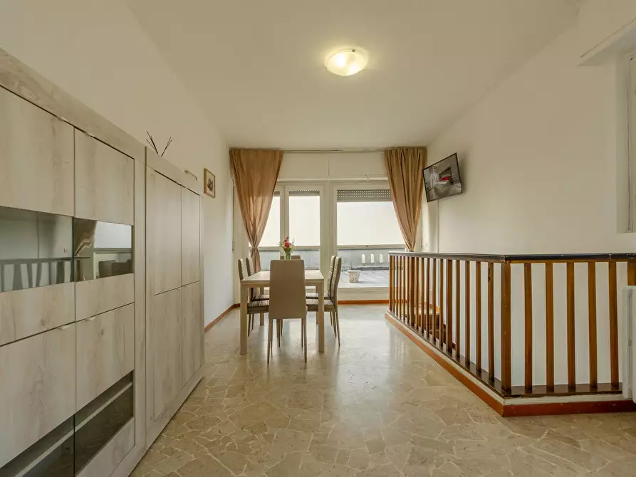 Immagine 2 di Camera in affitto  in Via dei Mandorli a Buccinasco