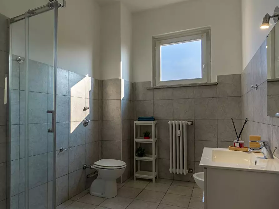 Immagine 5 di Camera in affitto  in Via dei Mandorli a Buccinasco