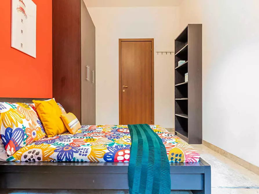 Immagine 2 di Camera in affitto  in Via Andrea Solari a Milano