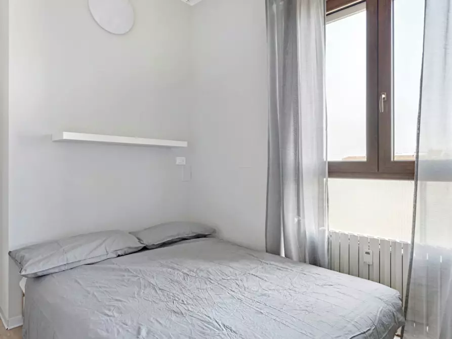Immagine 5 di Camera in affitto  in Via Ronchi a Milano