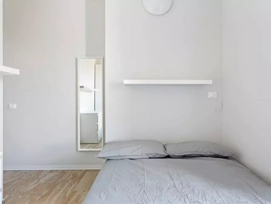 Immagine 4 di Camera in affitto  in Via Ronchi a Milano