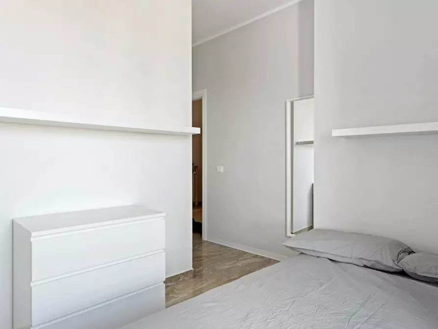Immagine 1 di Camera in affitto  in Via Ronchi a Milano