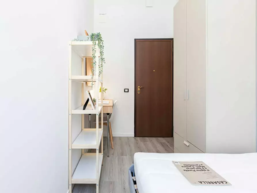 Immagine 4 di Camera in affitto  in Viale Col di Lana a Milano