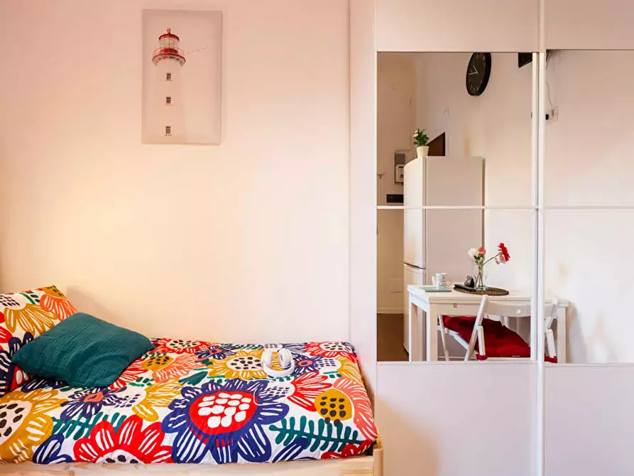 Immagine 6 di Appartamento in affitto  in Via Paolo Bassi a Milano