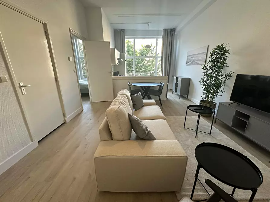 Immagine 7 di Appartamento in affitto  in Laan van Meerdervoort a 's-Gravenhage