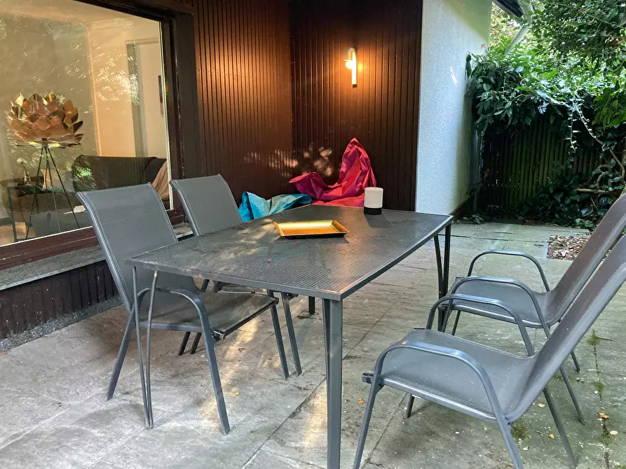 Immagine 1 di Casa indipendente in affitto  in Bucheckernweg a Köln