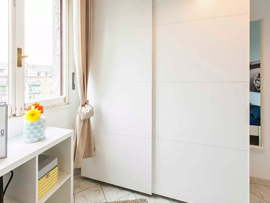 Immagine 4 di Camera in affitto  in Via Salvatore Barzilai a Milano