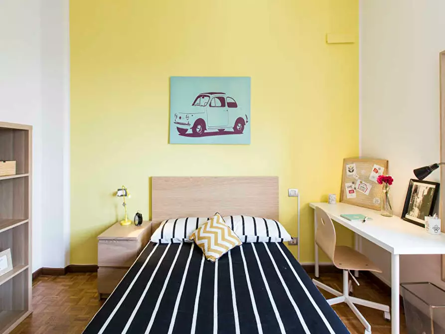 Immagine 4 di Camera in affitto  in Via dei Mandorli a Buccinasco