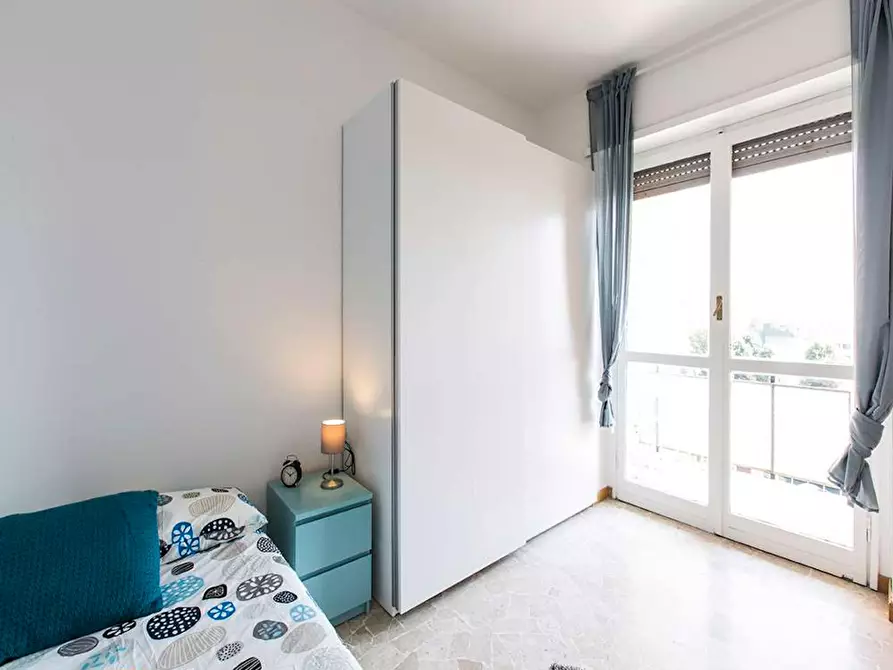 Immagine 2 di Camera in affitto  in Via Filippo Brunelleschi a Buccinasco