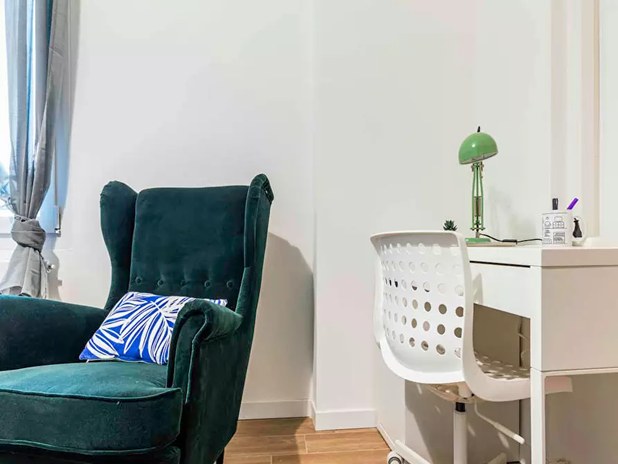 Immagine 6 di Camera in affitto  in Viale Alfredo Oriani a Bologna