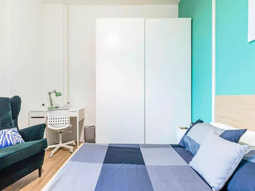 Immagine 2 di Camera in affitto  in Viale Alfredo Oriani a Bologna