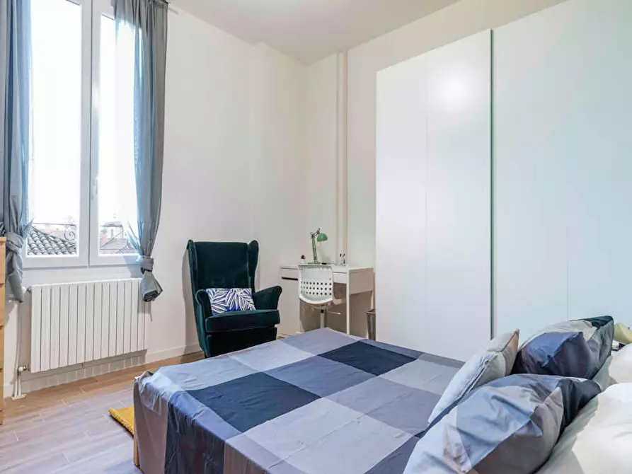 Immagine 3 di Camera in affitto  in Viale Alfredo Oriani a Bologna