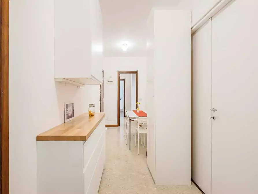 Immagine 9 di Camera in affitto  in Via Pontaccio a Milano