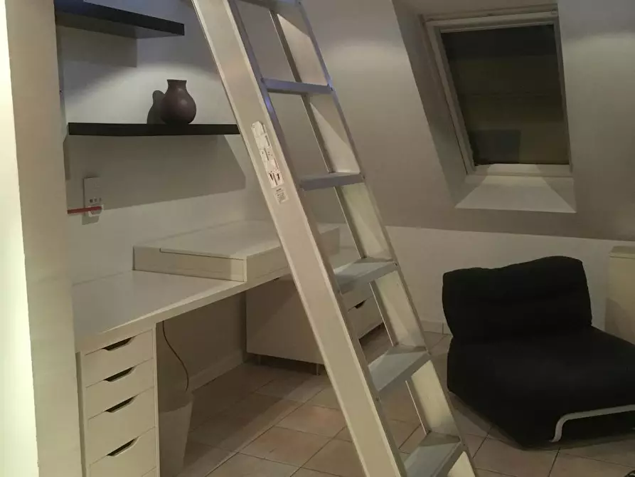 Immagine 5 di Appartamento in affitto  in Annonciadenstraat a Gent