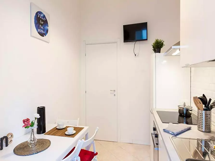 Immagine 10 di Camera in affitto  in Via Paolo Bassi a Milano