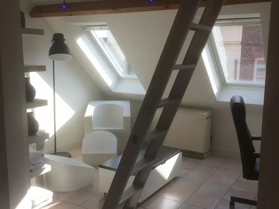 Immagine 1 di Appartamento in affitto  in Annonciadenstraat a Gent