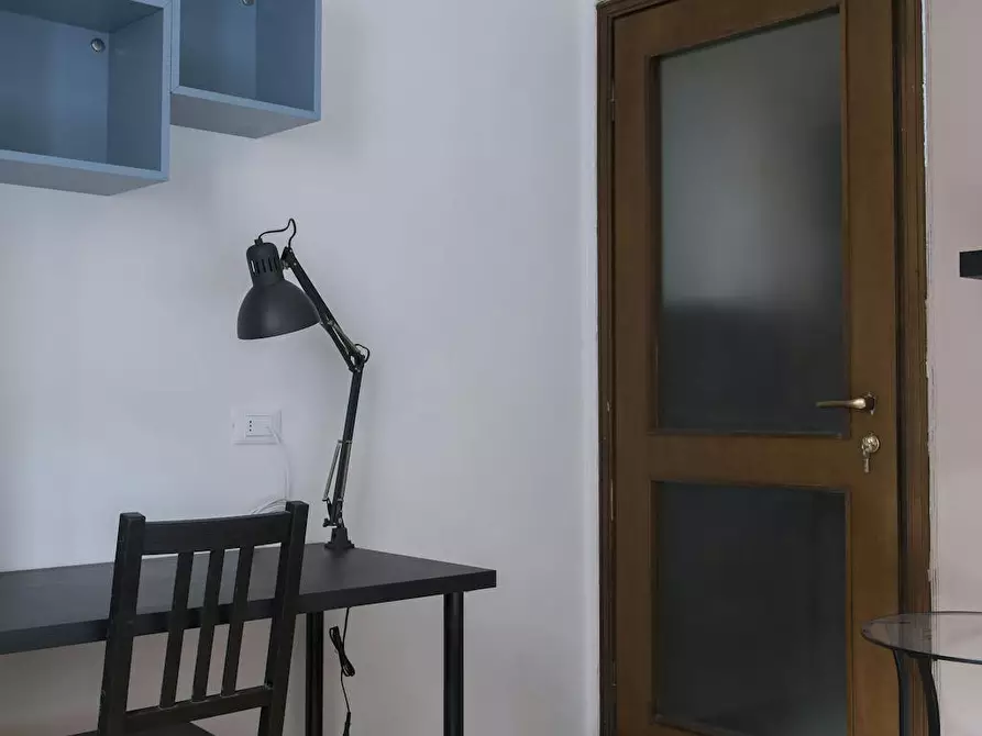 Immagine 4 di Camera in affitto  in Via Orti a Milano