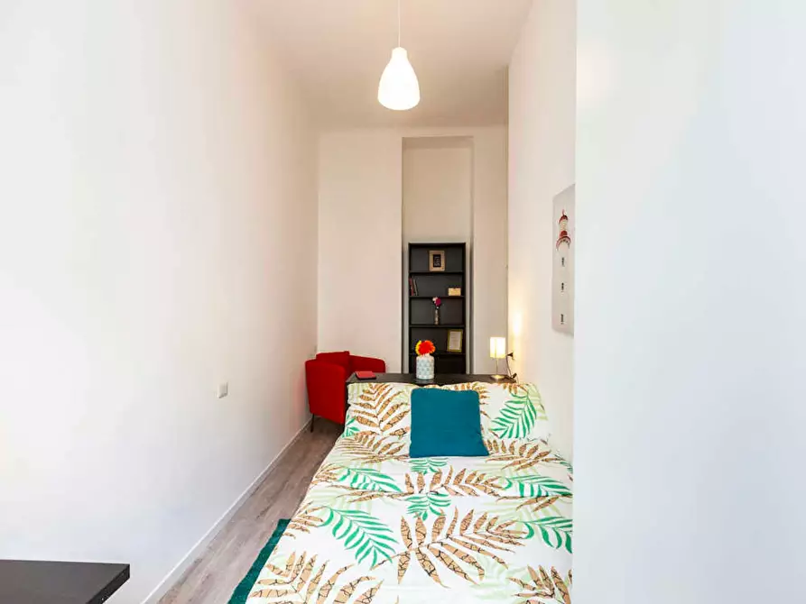 Immagine 2 di Camera in affitto  in Via Paolo Bassi a Milano