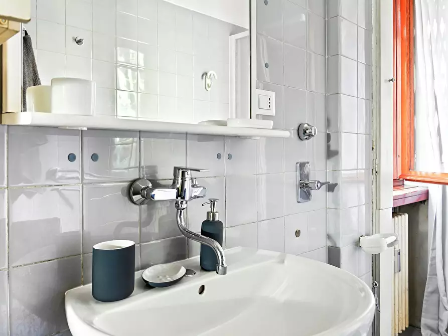 Immagine 4 di Camera in affitto  in Via Federico Tesio a Milano