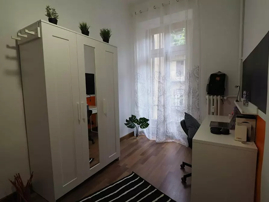 Immagine 9 di Camera in affitto  in Via Sagliano Micca a Torino