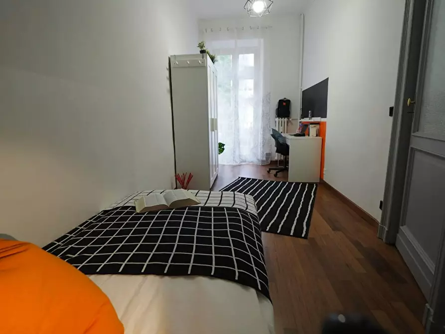 Immagine 1 di Camera in affitto  in Via Sagliano Micca a Torino