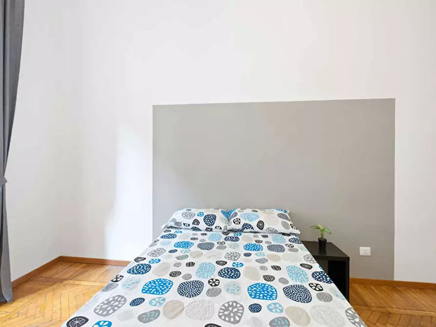 Immagine 1 di Camera in affitto  in Via Cosimo del Fante a Milano