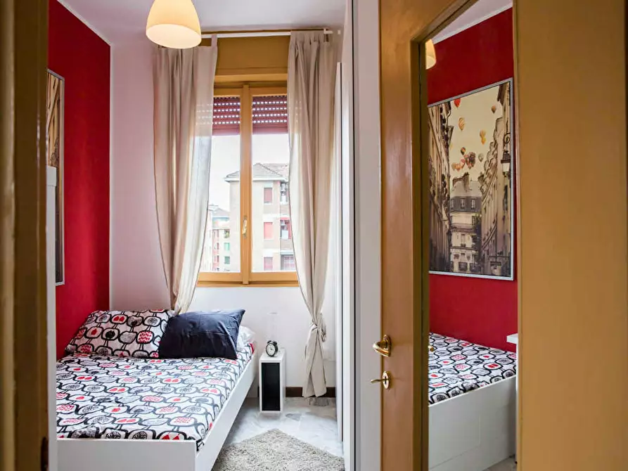 Immagine 3 di Camera in affitto  in Via Salvatore Barzilai a Milano