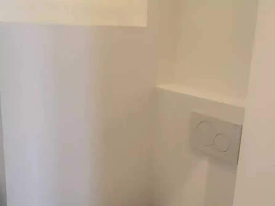 Immagine 8 di Appartamento in affitto  in Avenue Auguste Rodin a Ixelles