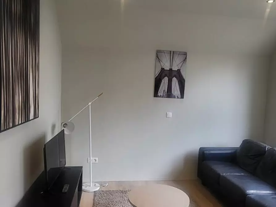 Immagine 2 di Appartamento in affitto  in Avenue Auguste Rodin a Ixelles