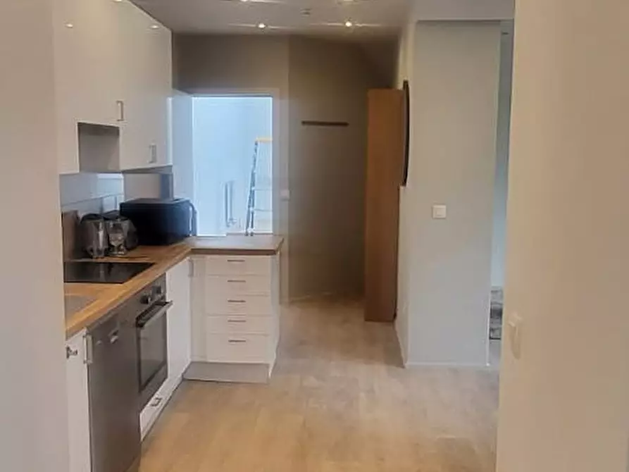 Immagine 5 di Appartamento in affitto  in Avenue Auguste Rodin a Ixelles