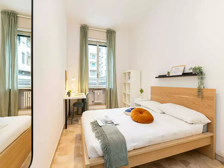 Immagine 6 di Camera in affitto  in Via Francesco Primaticcio a Milano