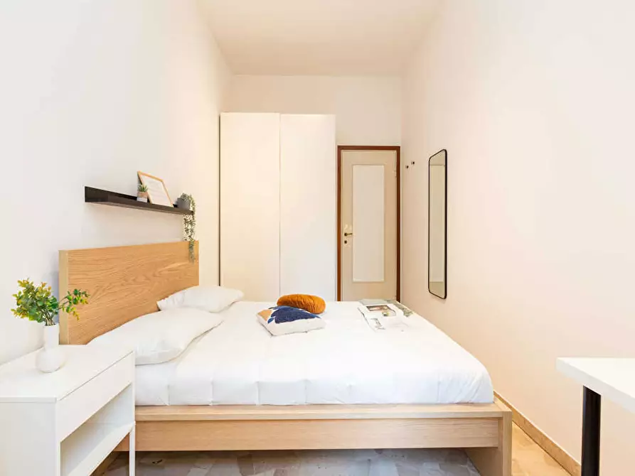 Immagine 8 di Camera in affitto  in Via Francesco Primaticcio a Milano