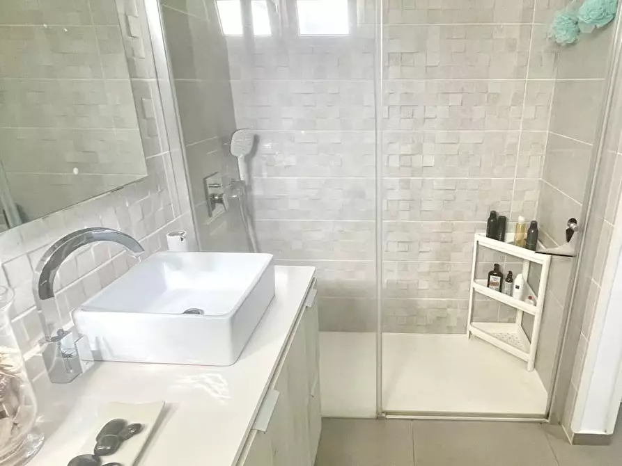 Immagine 10 di Casa indipendente in affitto  in Calle Drago a Santa Cruz De Tenerife