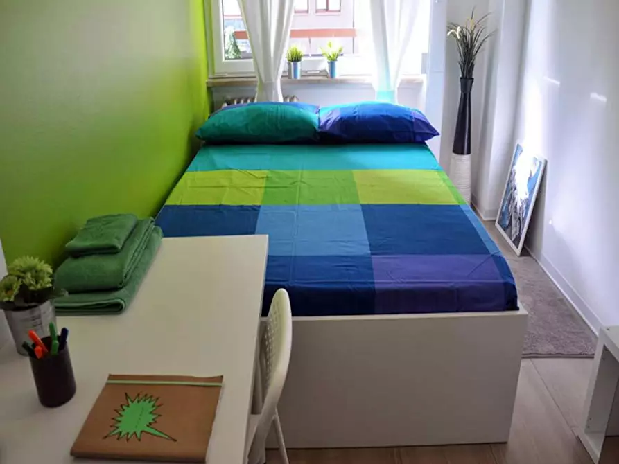 Immagine 2 di Camera in affitto  in Via Plinio a Milano