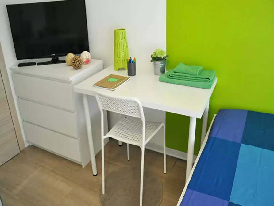 Immagine 8 di Camera in affitto  in Via Plinio a Milano