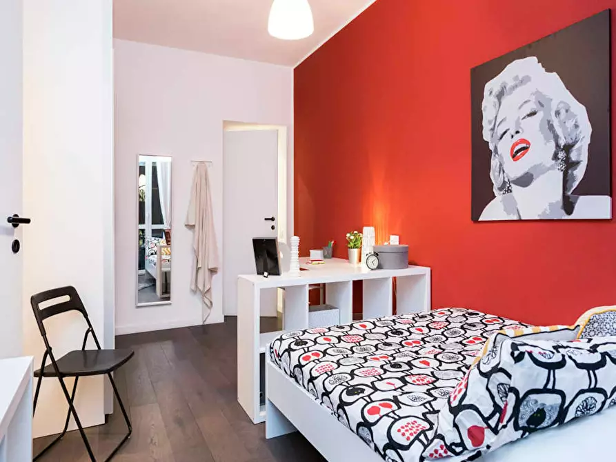 Immagine 1 di Camera in affitto  in Via Antonio Canova a Milano