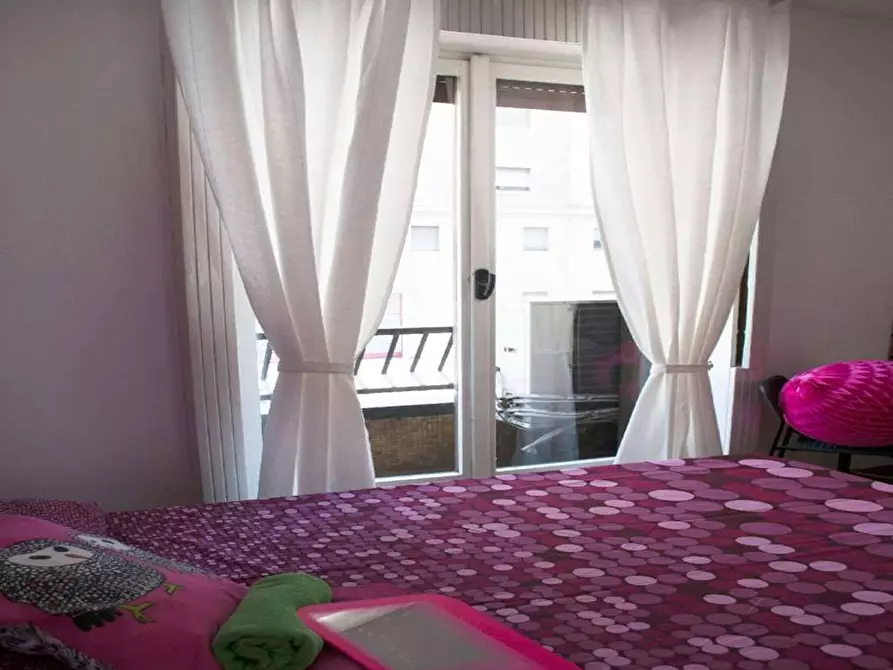 Immagine 8 di Camera in affitto  in Viale Tunisia a Milano