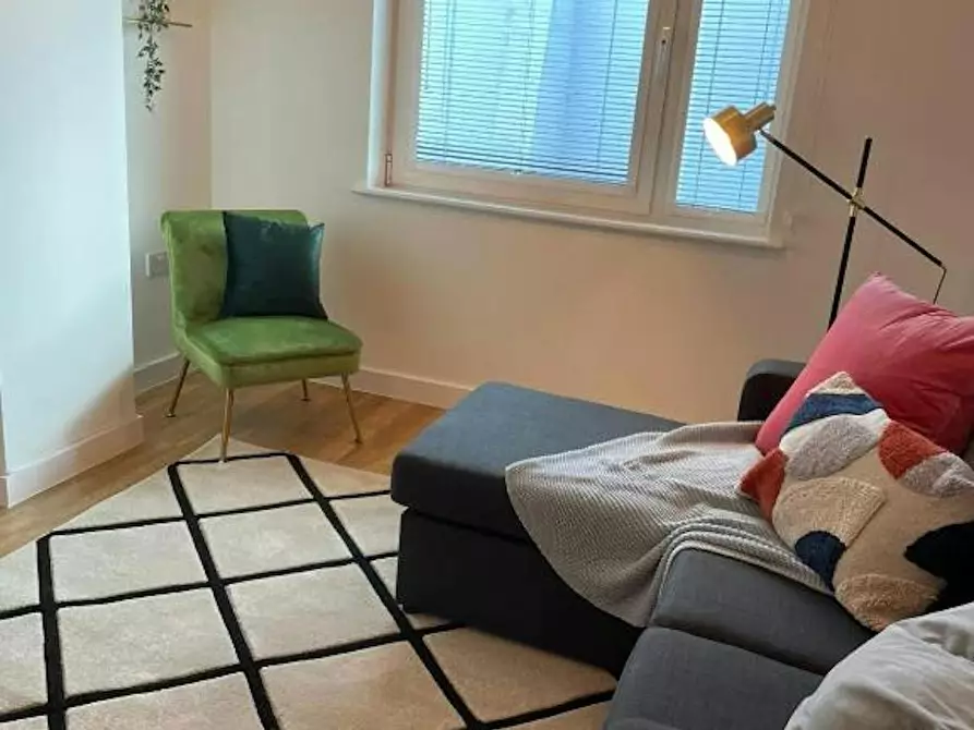 Immagine 6 di Casa indipendente in affitto  in Bute Crescent a Butetown