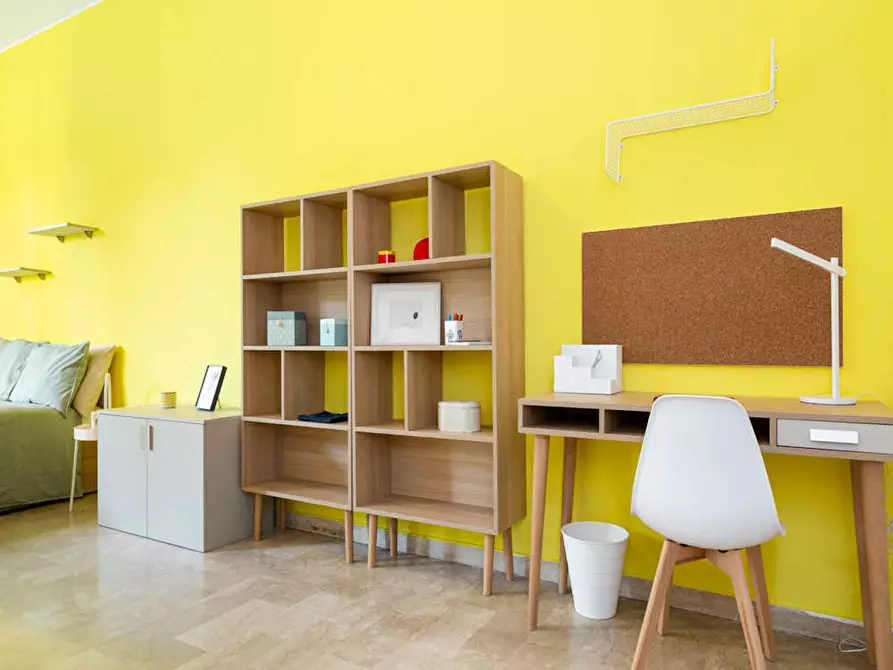 Immagine 3 di Camera in affitto  in Via Santa Sofia a Milano