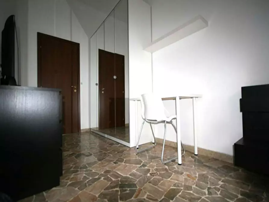 Immagine 3 di Camera in affitto  in Via Niccolò Paganini a Milano