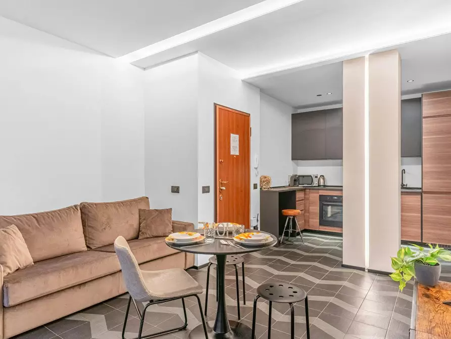 Immagine 1 di Appartamento in affitto  in Via Arquà a Milano