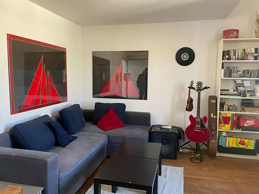 Immagine 10 di Camera in affitto  in Via del Gelsomino a Firenze