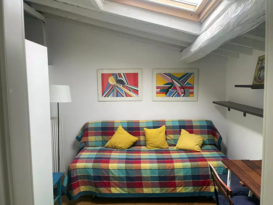 Immagine 1 di Camera in affitto  in Via del Gelsomino a Firenze