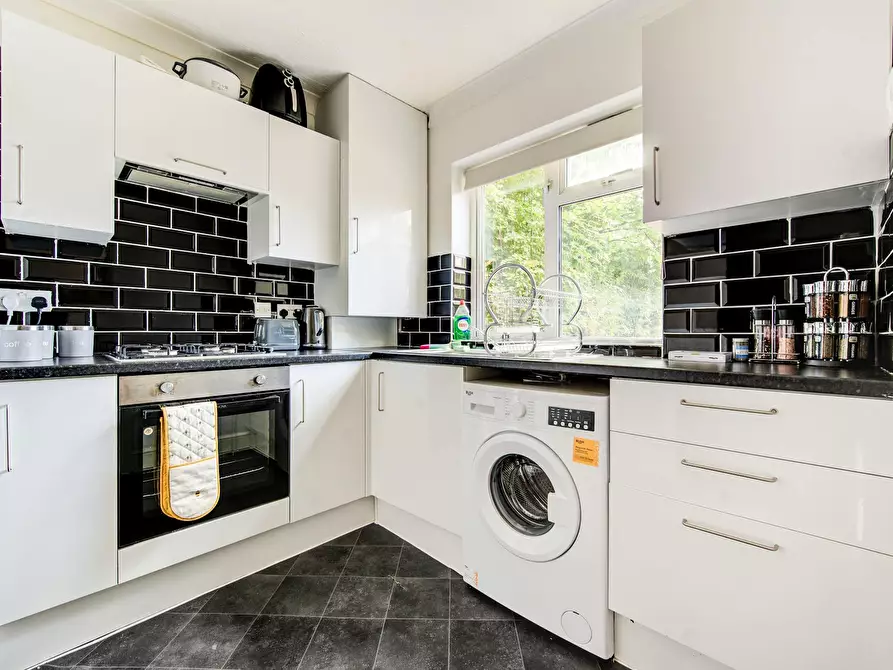 Immagine 5 di Casa indipendente in affitto  in Tangmere Way a Brent