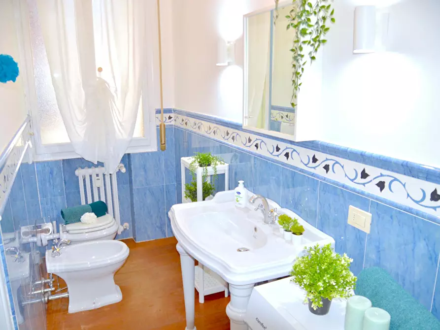 Immagine 5 di Camera in affitto  in Viale Ciro Menotti a Modena