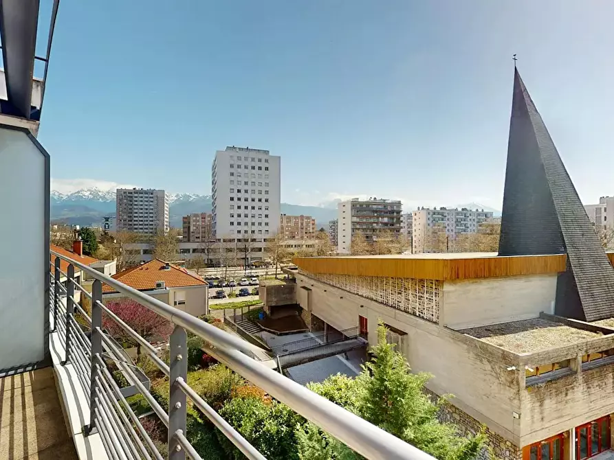 Immagine 9 di Appartamento in affitto  in Rue Louise Michel a Grenoble