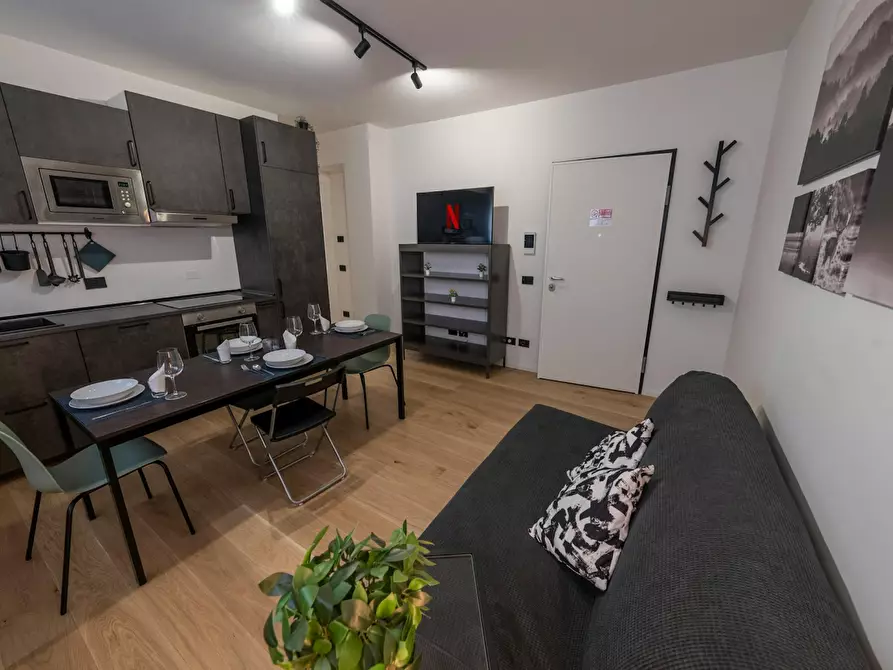 Immagine 1 di Appartamento in affitto  in Via Vallarsa a Milano