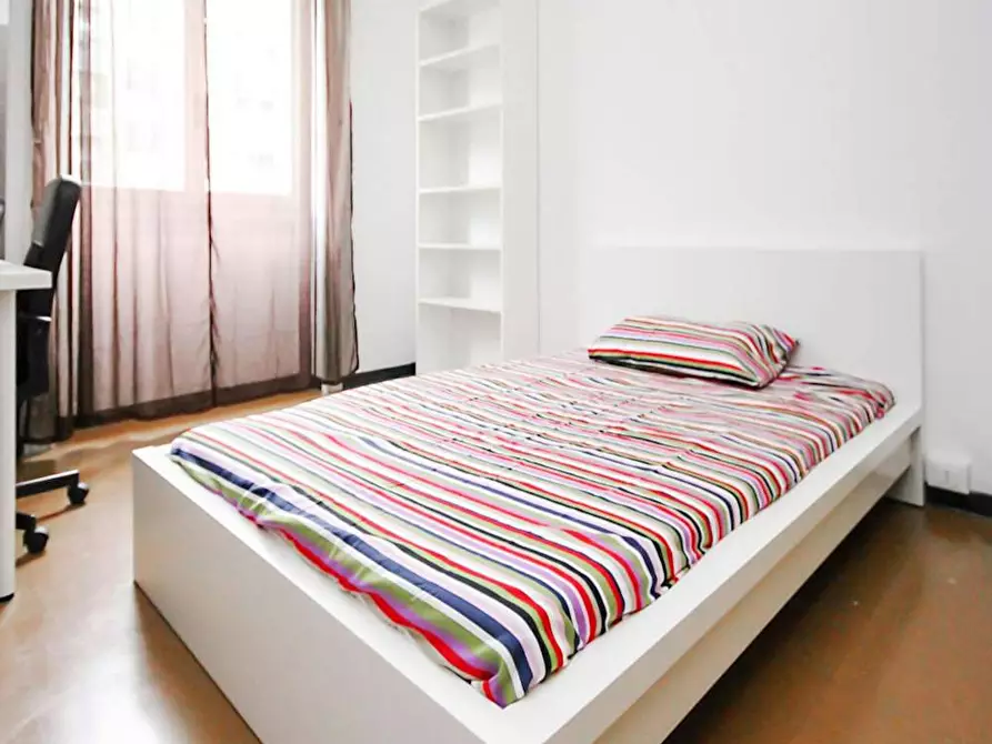 Immagine 1 di Camera in affitto  in Via Raffaello Bertieri a Milano