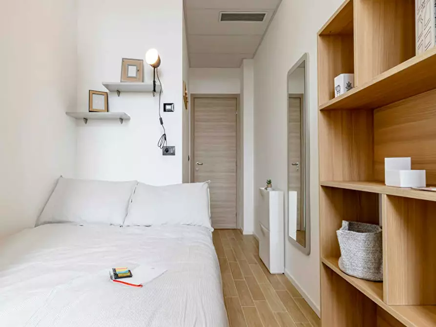 Immagine 8 di Camera in affitto  in Via Carlo Pedrotti a Torino