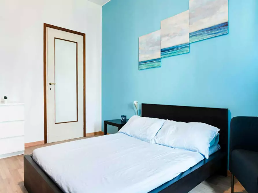 Immagine 1 di Camera in affitto  in Via Raffaello Bertieri a Milano